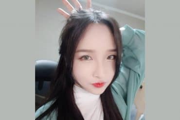 Who is Kpop youtuber Saesong? Why is she hiding her face?